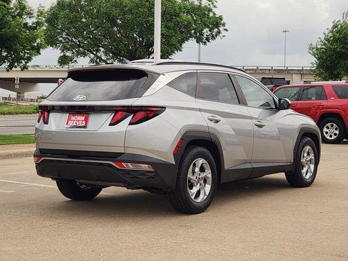 Shimmering Silver 2024 Hyundai TUCSON SEL