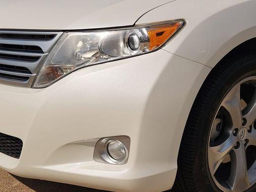Blizzard Pearl 2012 Toyota Venza LE