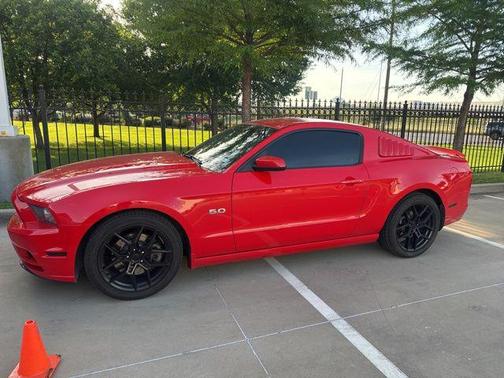 Race Red 2014 Ford Mustang GT
