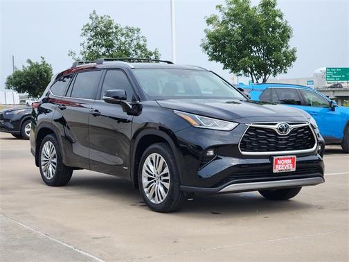 2025 Toyota Highlander Hybrid Platinum