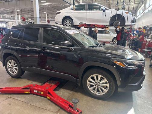 2023 Toyota Corolla Cross LE