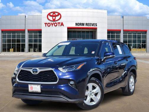 2023 Toyota Highlander LE