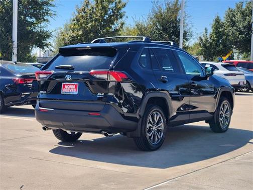 2025 Toyota RAV4 Hybrid XLE Premium