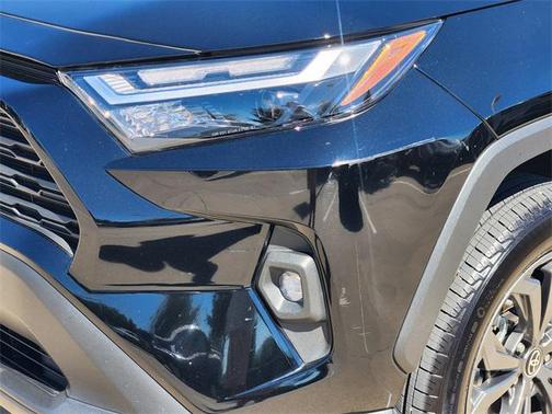 2025 Toyota RAV4 Hybrid XLE Premium
