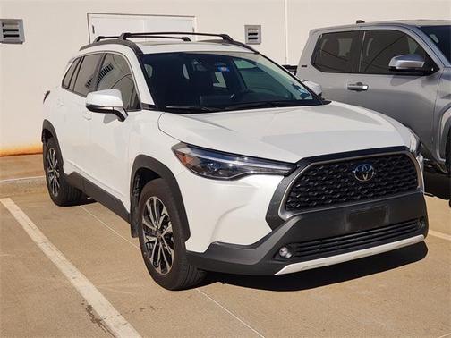 2024 Toyota Corolla Cross XLE
