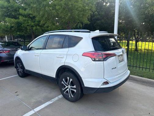 Super White 2017 Toyota RAV4 LE