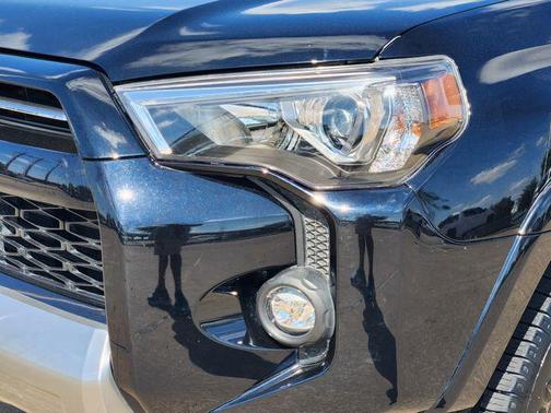 Midnight Black Metallic 2022 Toyota 4Runner TRD Off Road Premium