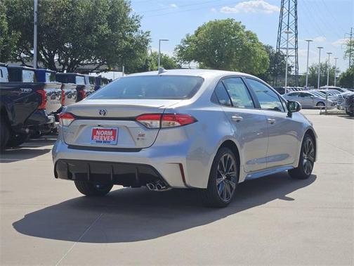 2025 Toyota Corolla Hybrid SE
