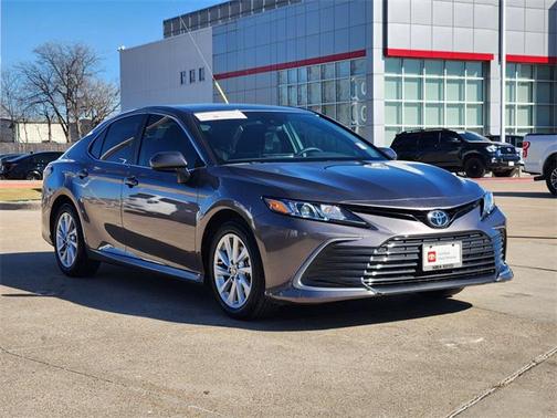 2024 Toyota Camry LE