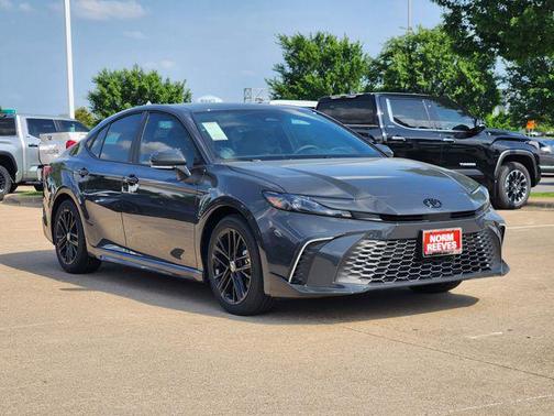 Underground 2026 Toyota Camry SE