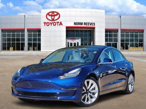 Deep Blue Metallic 2018 Tesla Model 3 Long Range