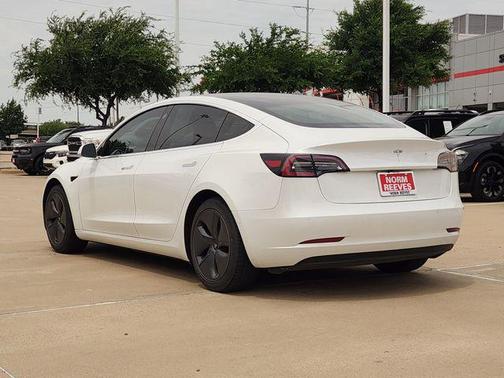 Pearl White Multi-Coat 2020 Tesla Model 3 Standard Range Plus
