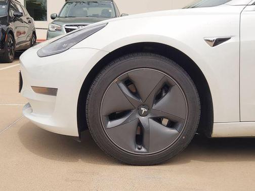 Pearl White Multi-Coat 2020 Tesla Model 3 Standard Range Plus