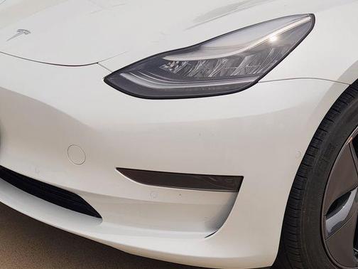 Pearl White Multi-Coat 2020 Tesla Model 3 Standard Range Plus