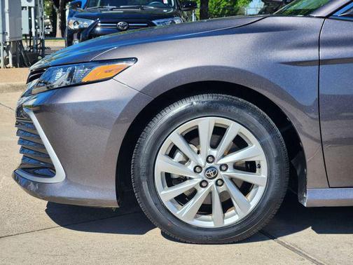 Predawn Gray Mica 2023 Toyota Camry LE