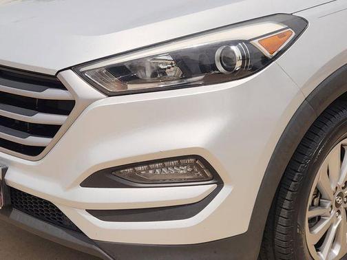 Molten Silver 2018 Hyundai TUCSON SEL Plus