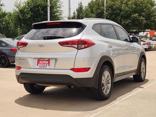 Molten Silver 2018 Hyundai TUCSON SEL Plus