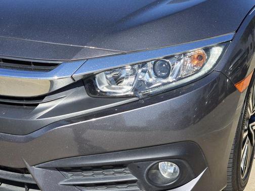 Polished Metal Metallic 2018 Honda Civic EX-T