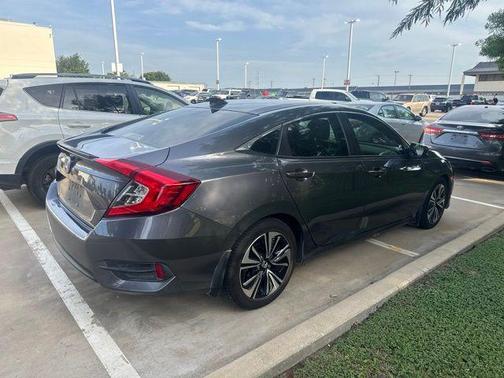 Polished Metal Metallic 2018 Honda Civic EX-T