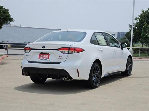2025 Toyota Corolla Hybrid SE