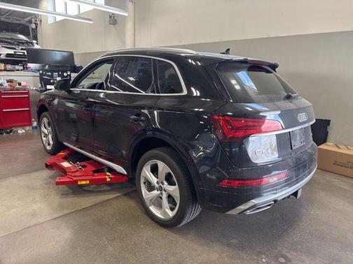 2023 Audi Q5 45 S line Prestige