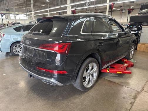 2023 Audi Q5 45 S line Prestige