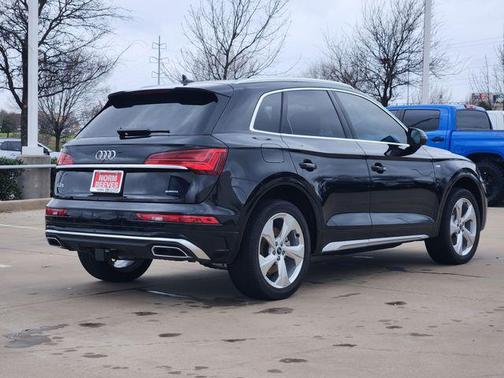 2023 Audi Q5 45 S line Prestige