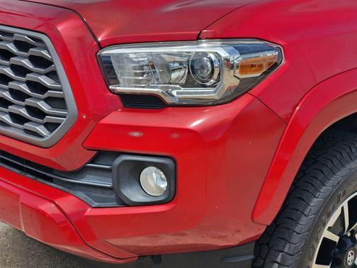 Barcelona Red Metallic 2021 Toyota Tacoma TRD Sport
