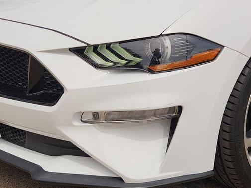 Oxford White 2021 Ford Mustang GT Premium