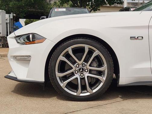 Oxford White 2021 Ford Mustang GT Premium