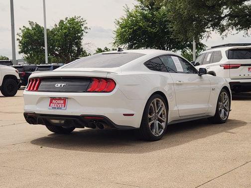 Oxford White 2021 Ford Mustang GT Premium
