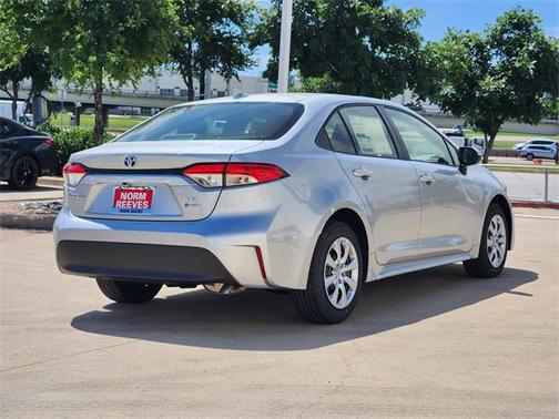 2025 Toyota Corolla Hybrid LE