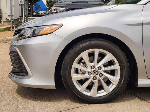 Celestial Silver Metallic 2023 Toyota Camry LE