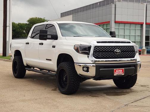 Super White 2020 Toyota Tundra SR5