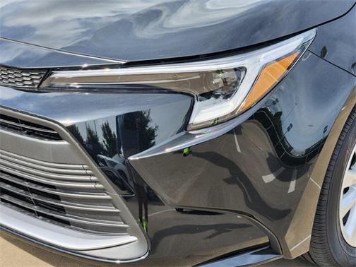 2025 Toyota Corolla Hybrid XLE