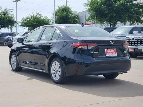 2025 Toyota Corolla Hybrid XLE
