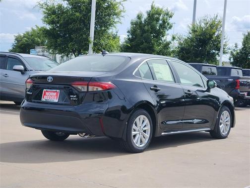 2025 Toyota Corolla Hybrid XLE