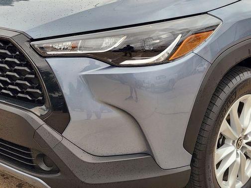 Celestite 2024 Toyota Corolla Cross LE