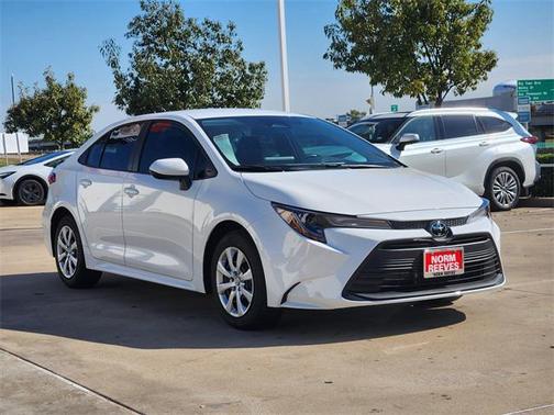2026 Toyota Corolla LE