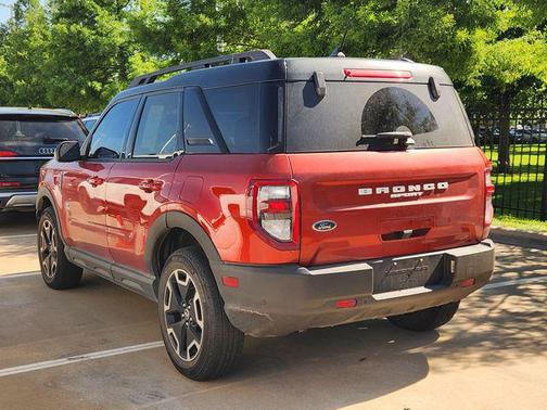 HOT PEPPER RED TC 2023 Ford Bronco Sport Outer Banks