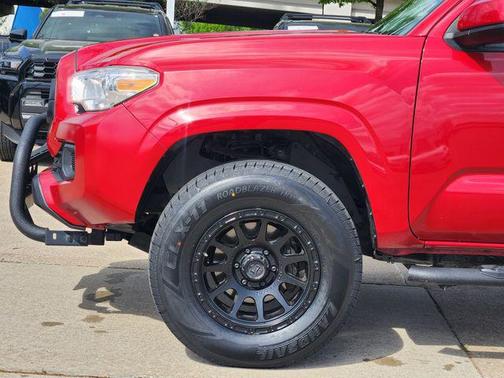 2022 Toyota Tacoma SR