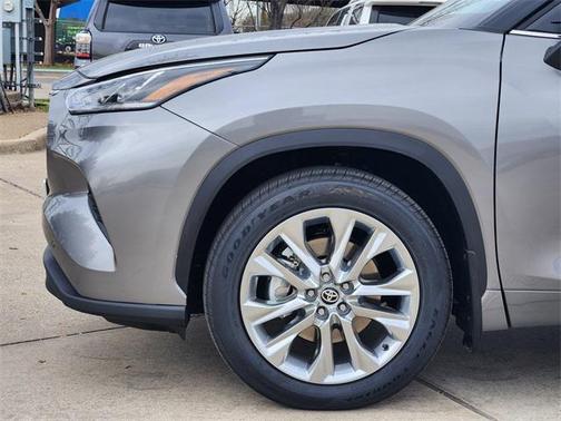 2026 Toyota Highlander Limited