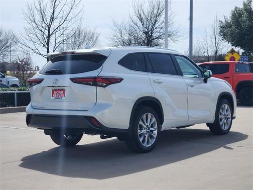 2024 Toyota Highlander Limited