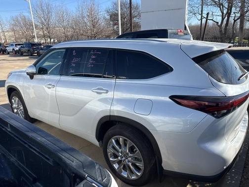 2024 Toyota Highlander Limited