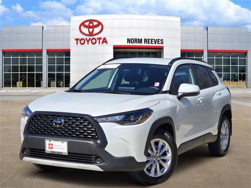 2024 Toyota Corolla Cross LE