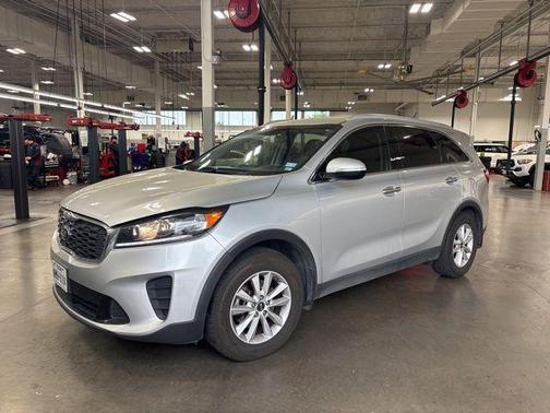 Sparkling Silver 2020 Kia Sorento LX