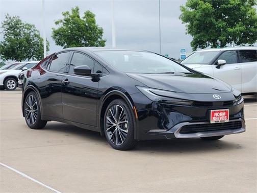 2024 Toyota Prius LE