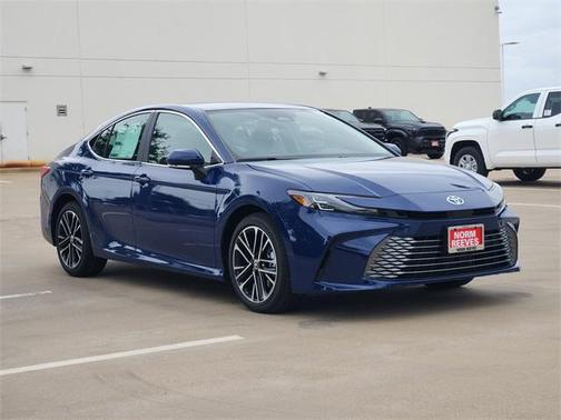 2025 Toyota Camry XLE