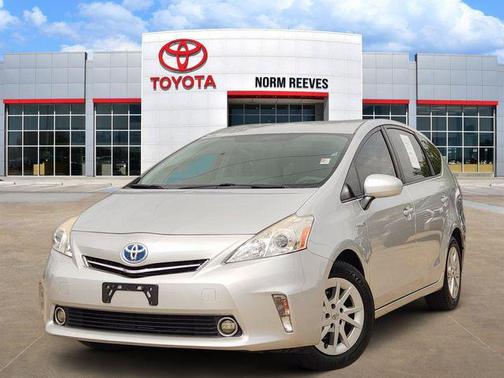 Classic Silver Metallic 2014 Toyota Prius v Three
