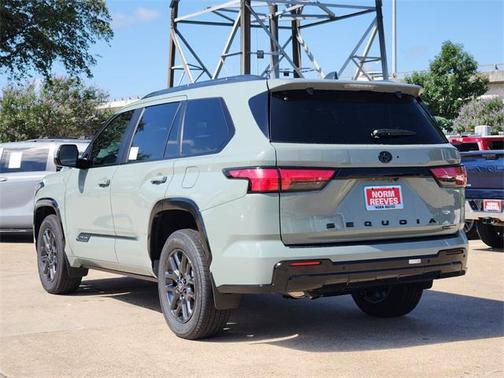 2025 Toyota Sequoia Platinum